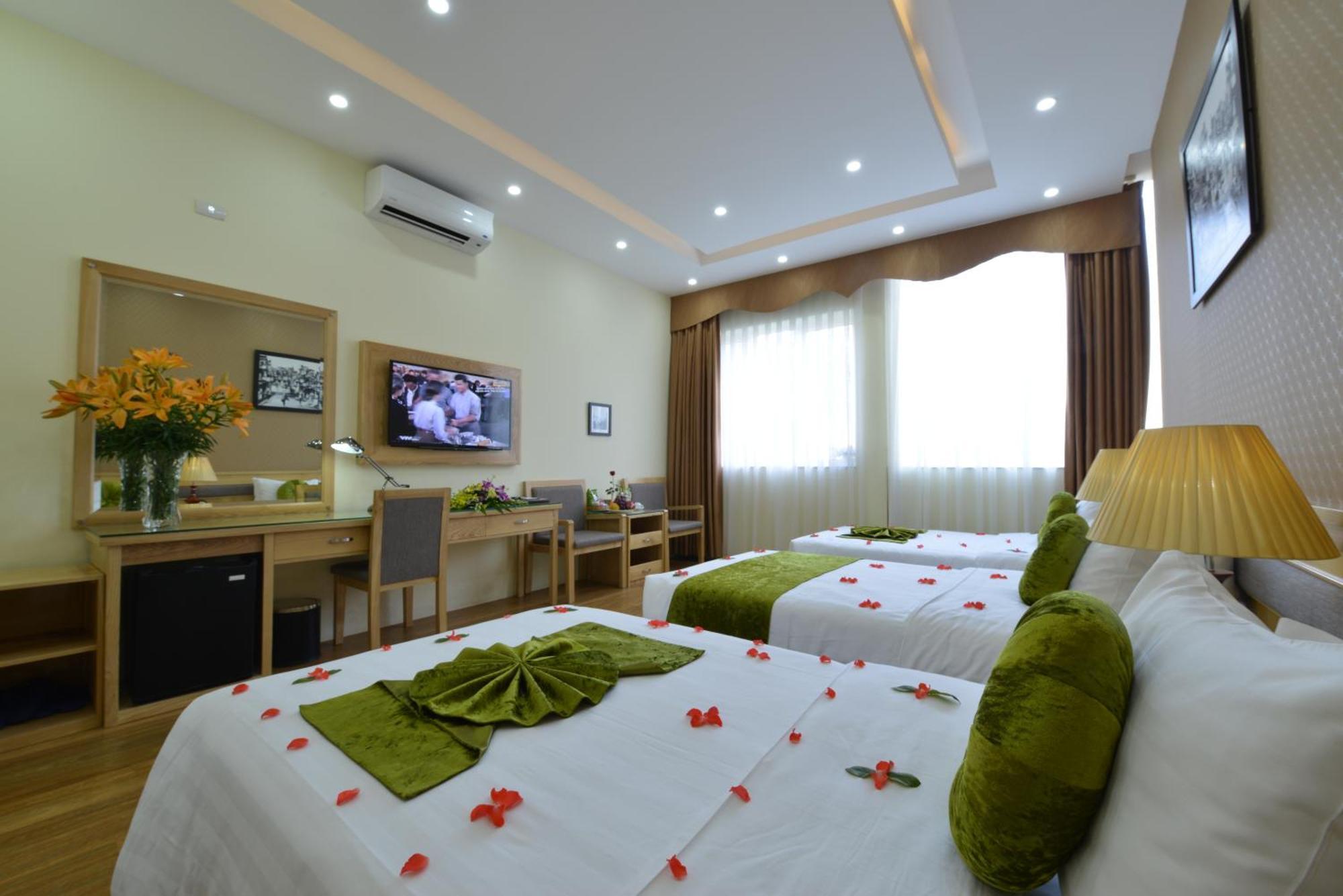 Blue Hanoi Inn Hotel Номер фото