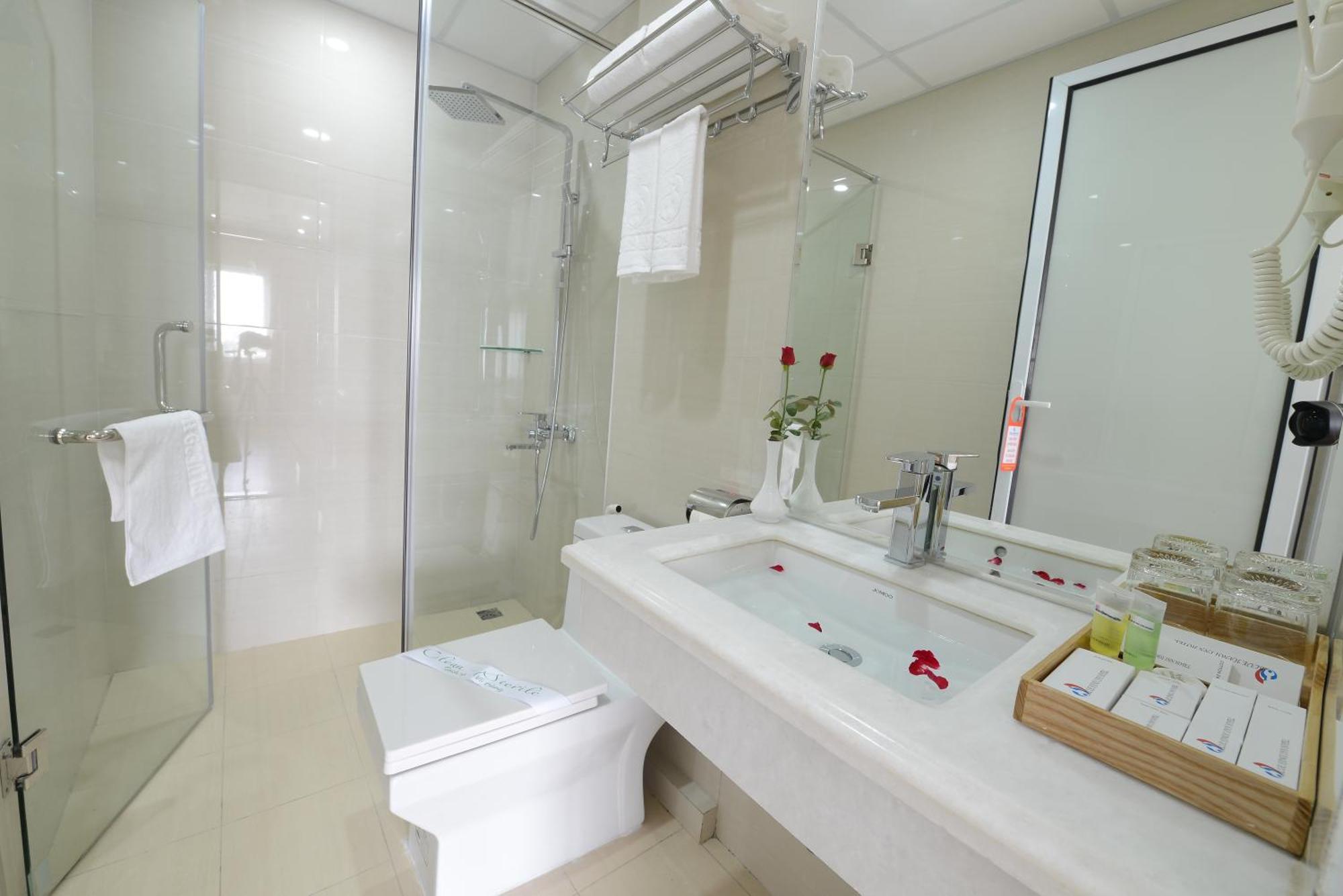 Blue Hanoi Inn Hotel Номер фото